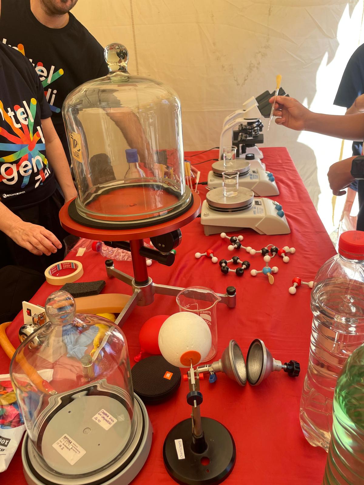Al momento stai visualizzando Bergamoscienza in piazza