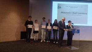 Scopri di più sull'articolo Cerimonia di consegna dei Premi allo Studio -Federazione Nazionale Maestri del Lavoro Consolato di Bergamo